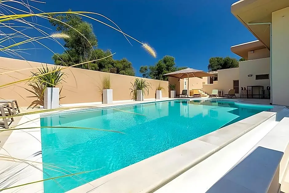 Affittacamere Resort Beach San Gemiliano-1